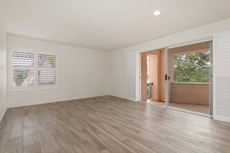 407 Por La Mar Cir in Santa Barbara, CA - Building Photo - Building Photo