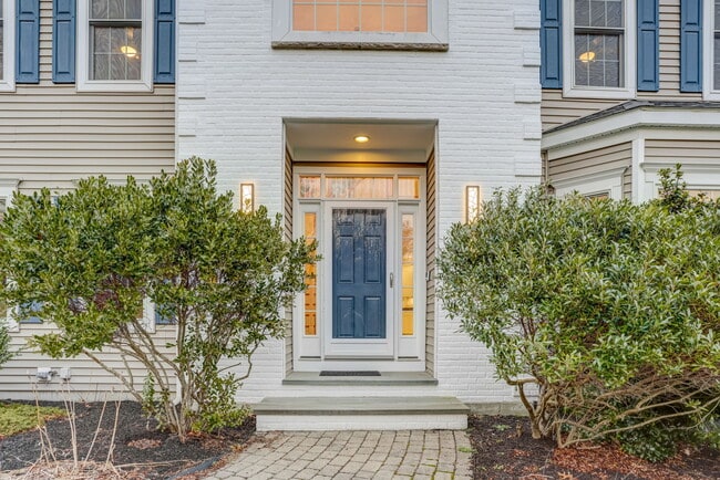 45 Silver Fox Rd in Franklin, MA - Building Photo - Building Photo