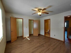 24950 Scenic Dr in Waynesville, MO - Building Photo - Building Photo