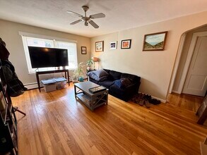 17 Aldrich Rd in Watertown, MA - Building Photo - Building Photo