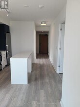 8 Tippett Rd in Toronto, ON - Building Photo - Building Photo
