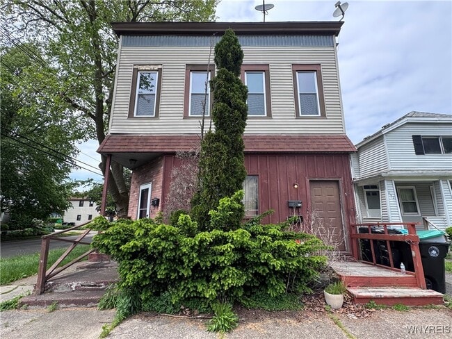 property at 244 Broad St