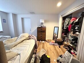 71 Gainsborough St, Unit 202 in Boston, MA - Foto de edificio - Building Photo