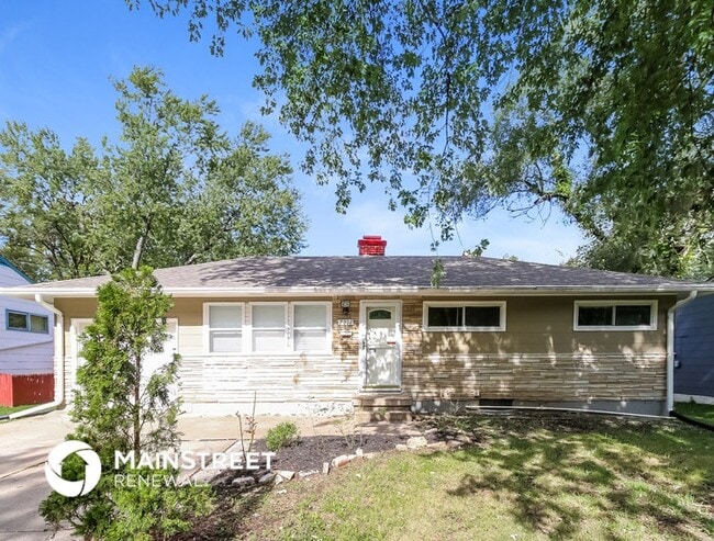 property at 7502 E 112th St