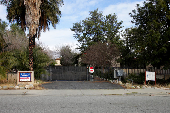 Bonita Apartments in Banning, CA - Building Photo - Building Photo