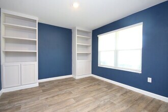 10589 Queens Gate Cir in Pensacola, FL - Building Photo - Building Photo