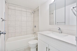 Attache North in Toronto, ON - Building Photo - Building Photo
