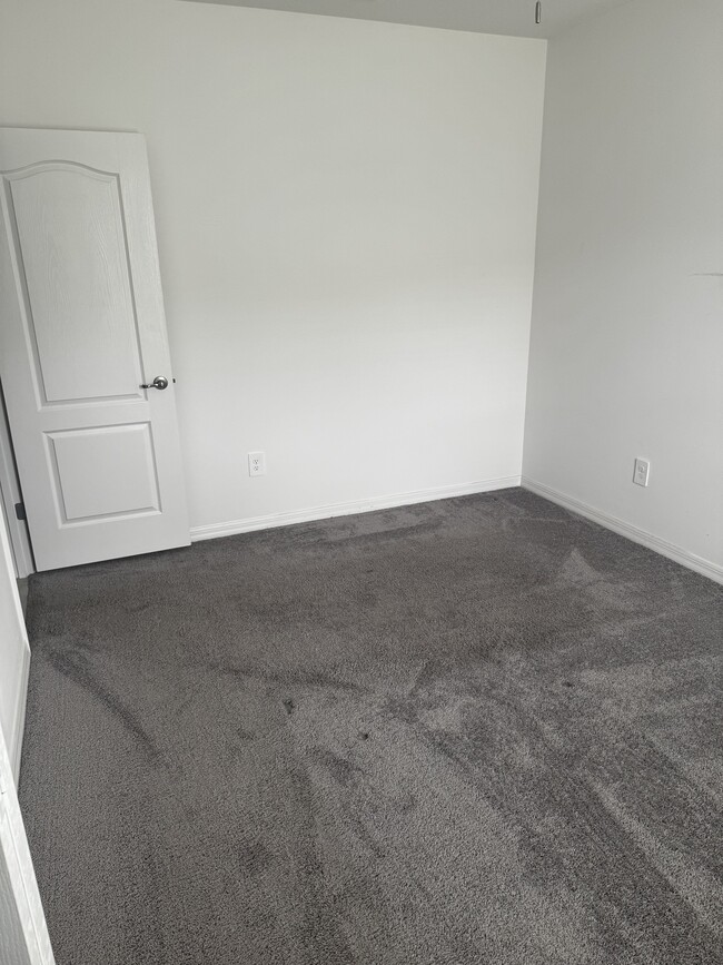 1811 SE Sandia Dr in Port St. Lucie, FL - Building Photo - Building Photo