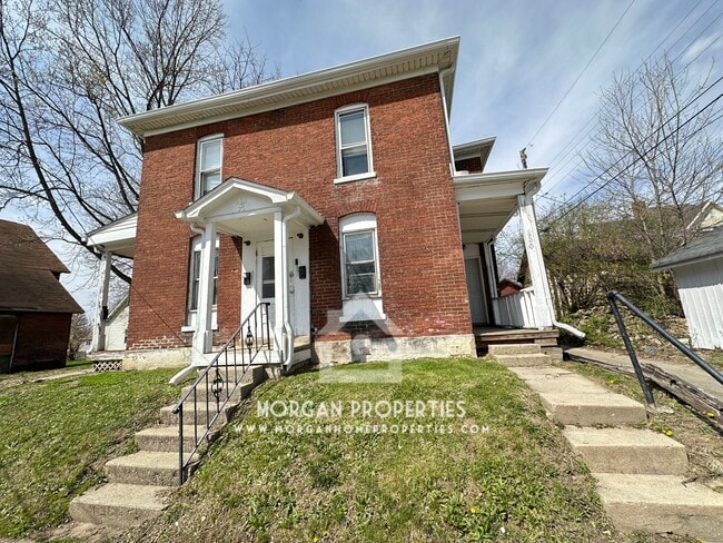 820 W Howard St in Muncie, IN - Foto de edificio - Building Photo
