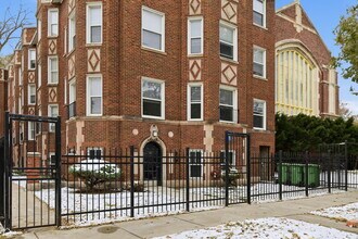 7608 S Saginaw Ave in Chicago, IL - Building Photo - Building Photo