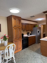 4043 NW Cinnamon Way in Jensen Beach, FL - Building Photo - Building Photo