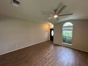 6023 Ambrose Cir in Temple, TX - Foto de edificio - Building Photo