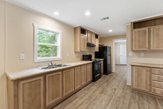 103 Red Bird Ln in Mabank, TX - Building Photo - Building Photo