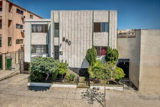 car840 in Los Angeles, CA - Building Photo - Building Photo