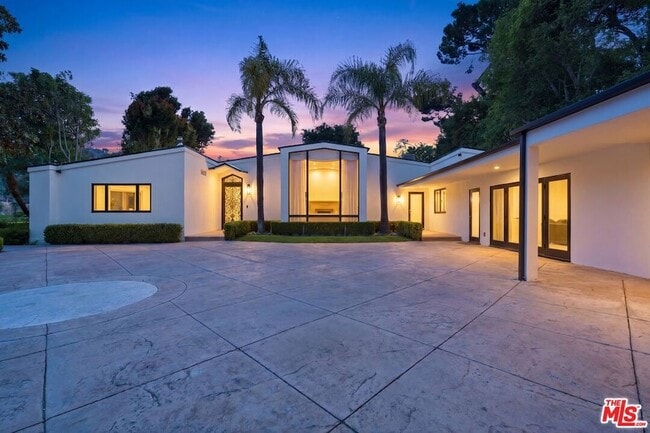 property at 999 Casiano Rd