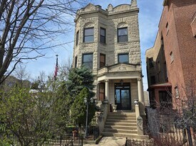 1204 N Kedzie Ave, Unit 2 in Chicago, IL - Building Photo
