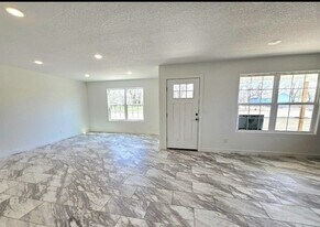 1109 Euclid St in Galena, KS - Building Photo