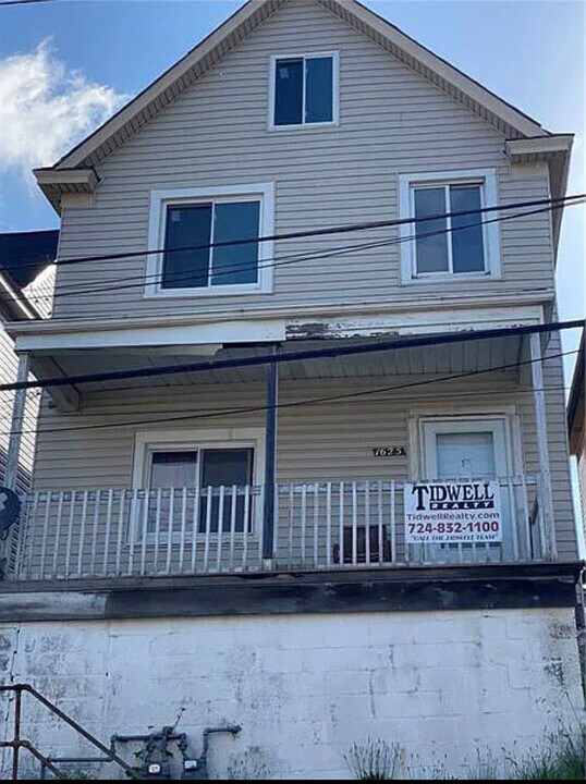 1625 Grandview Ave in Braddock, PA - Building Photo