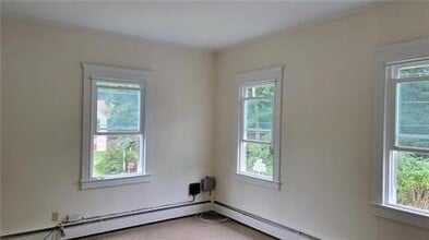 45 Updike St in North Kingstown, RI - Building Photo - Building Photo