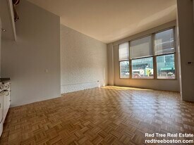 61 Brookline Ave, Unit 316 in Boston, MA - Building Photo