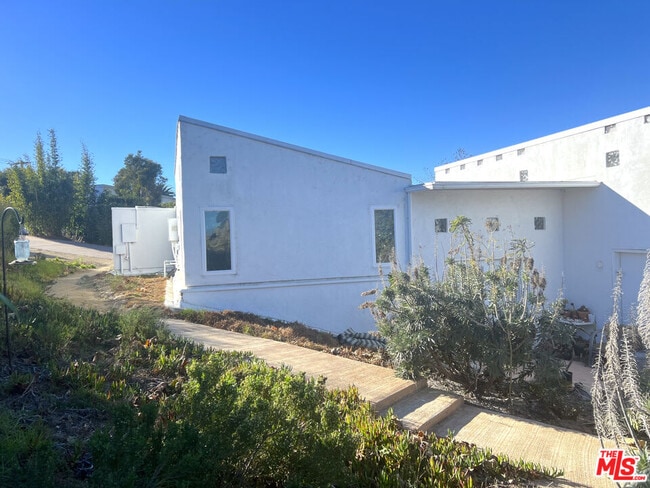 property at 6524 Dume Dr
