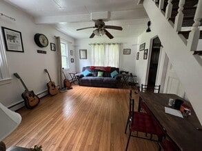 19 Townsend Rd in Crompond, NY - Building Photo - Building Photo