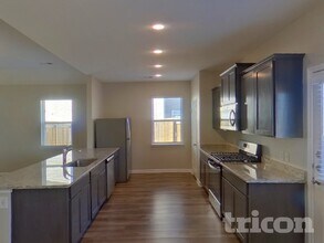 9721 Sierra Grande Dr in Fort Worth, TX - Building Photo - Building Photo