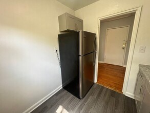 151 South Munn Ave in East Orange, NJ - Building Photo - Interior Photo