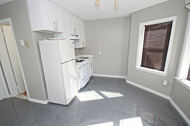 332 49th Street in Union City, NJ - Building Photo - Building Photo