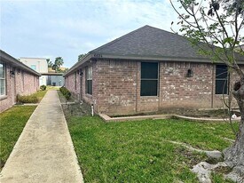 6604 N 7th St in McAllen, TX - Building Photo