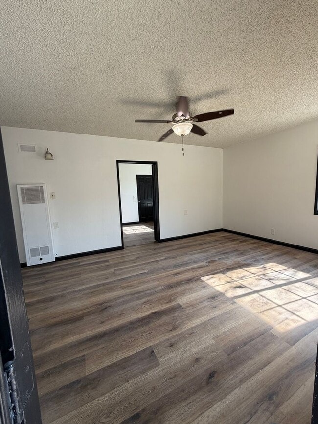 550 W Belmont St in Ontario, CA - Building Photo - Building Photo