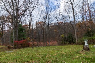 149 Lakeside Blvd E in Waterbury, CT - Building Photo - Building Photo