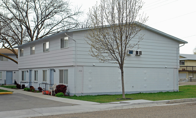 Caldwell Townhouse Apartments in Caldwell, ID - Building Photo - Building Photo