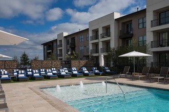 Windsor Oak Hill in Austin, TX - Foto de edificio - Building Photo