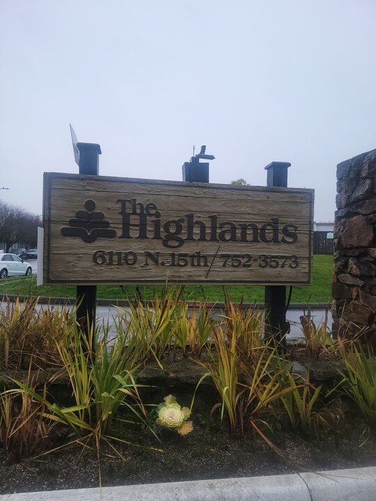 6111 N 15th St in Tacoma, WA - Building Photo