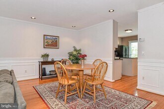 14326 Winding Woods Ct in Centreville, VA - Building Photo - Building Photo