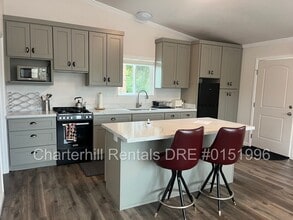 669 Camino Ct in Santa Rosa, CA - Building Photo - Building Photo