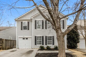 5425 Idlewild Rd N, Unit 4303 in Charlotte, NC - Foto de edificio - Building Photo