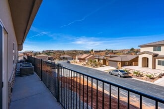 370 W Buena Vista Blvd in Washington, UT - Building Photo - Building Photo