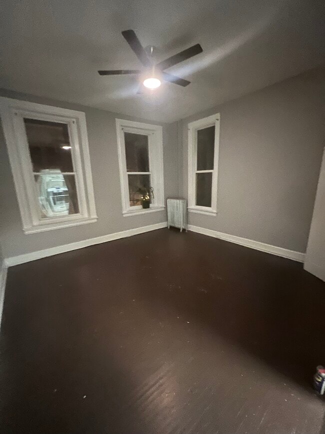 243 N Queen St, Unit 2B in Lancaster, PA - Foto de edificio - Building Photo