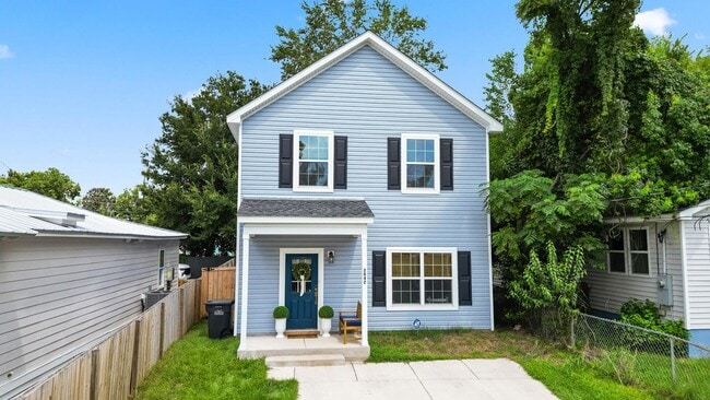2042 Delaware Ave in North Charleston, SC - Building Photo - Building Photo