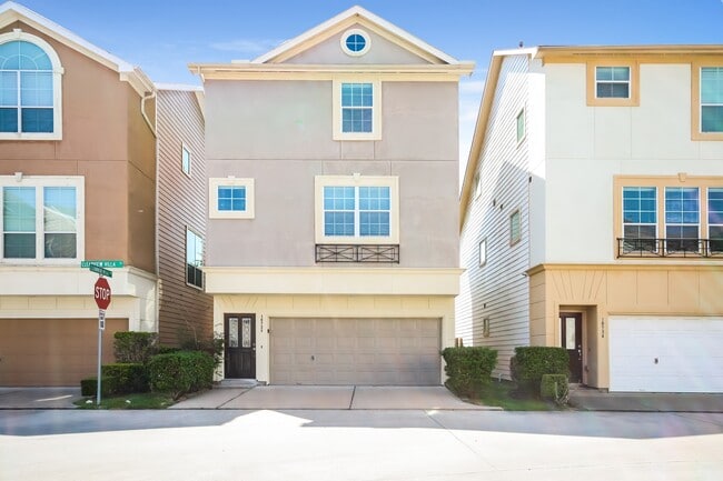 property at 10738 Clearview Villa Pl