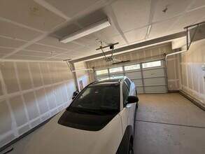 3921 Mirecourt Cir in Rancho Cordova, CA - Foto de edificio - Building Photo