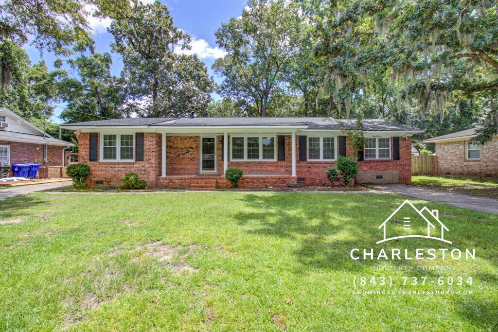 816 E Estates Blvd in Charleston, SC - Building Photo