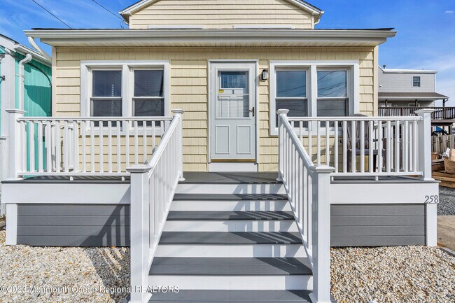 258 Kearney Ave photo'