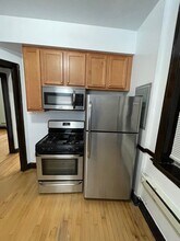 3036 N Ashland Ave, Unit 2 in Chicago, IL - Foto de edificio - Building Photo