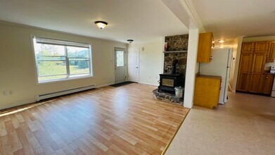 1310 Main Rd in Center Conway, NH - Building Photo - Building Photo