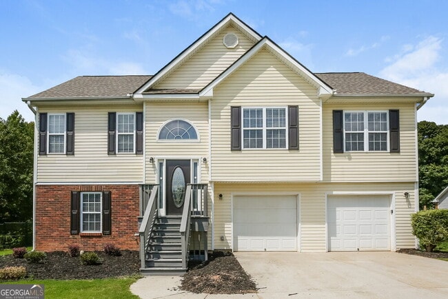 property at 139 Legacy Dr