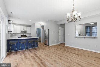 5534 Franklin Blvd in Deale, MD - Foto de edificio - Building Photo