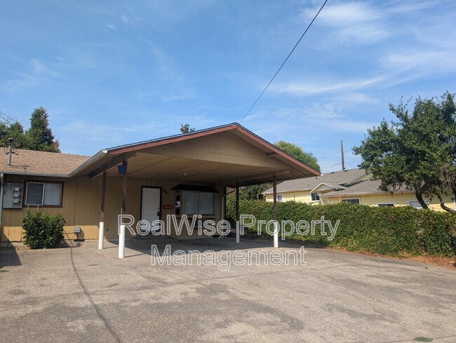 property at 361 SE Theodore St